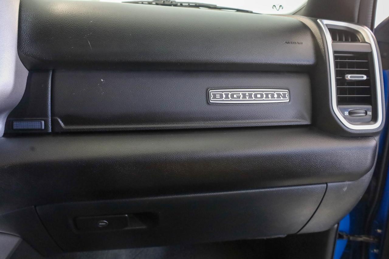 RAM 1500 Big Horn 4x4 Crew Cab 5'7" Box 2022