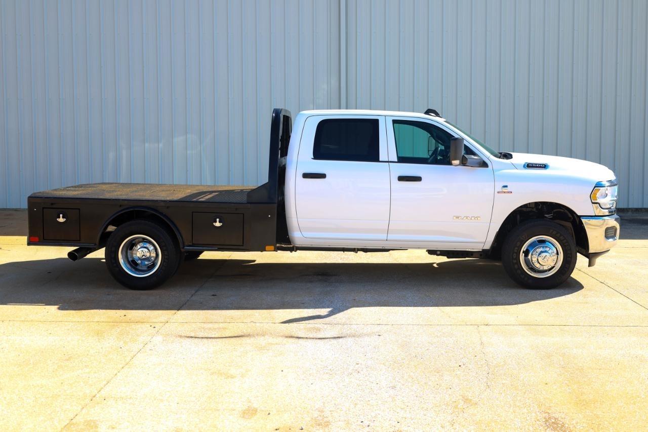 RAM 3500 Chassis Cab Tradesman 4WD Crew Cab 60" CA 172.4" WB 2021