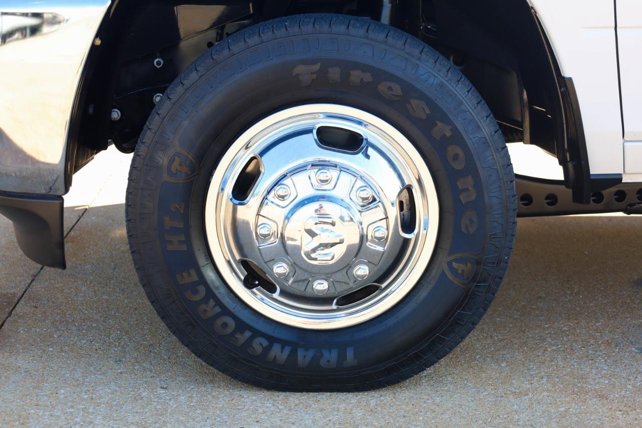 RAM 3500 Chassis Cab Tradesman 4WD Crew Cab 60" CA 172.4" WB 2021