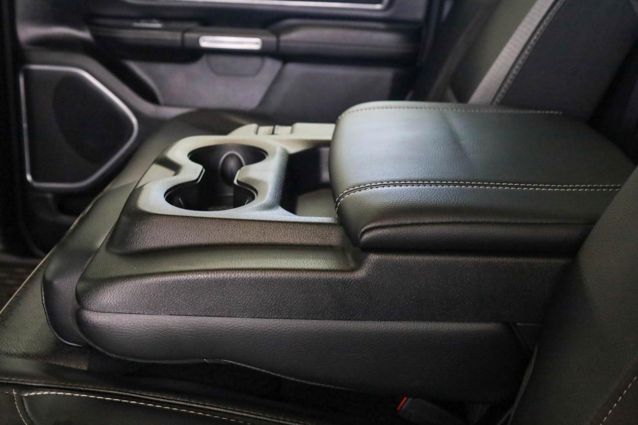 RAM 1500 Laramie 4x4 Crew Cab 5'7" Box 2022