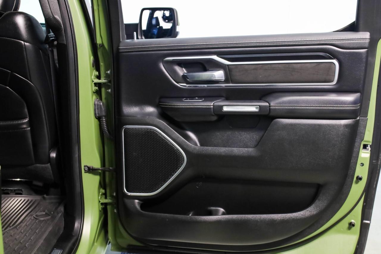 RAM 1500 Laramie 4x4 Crew Cab 5'7" Box 2022
