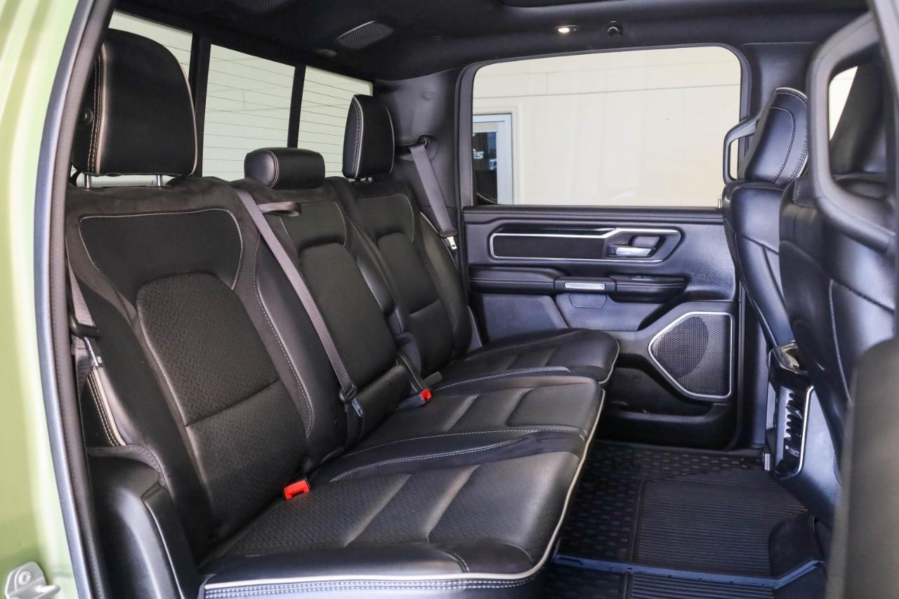 RAM 1500 Laramie 4x4 Crew Cab 5'7" Box 2022