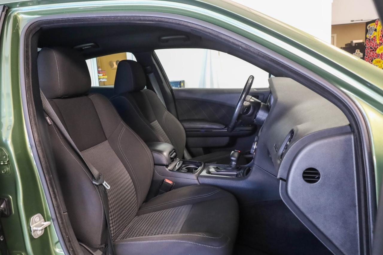 Dodge Charger SXT RWD 2021
