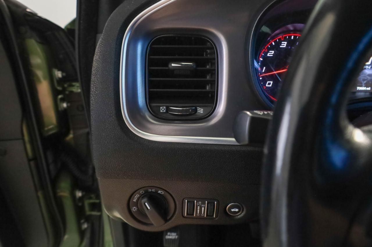 Dodge Charger SXT RWD 2021