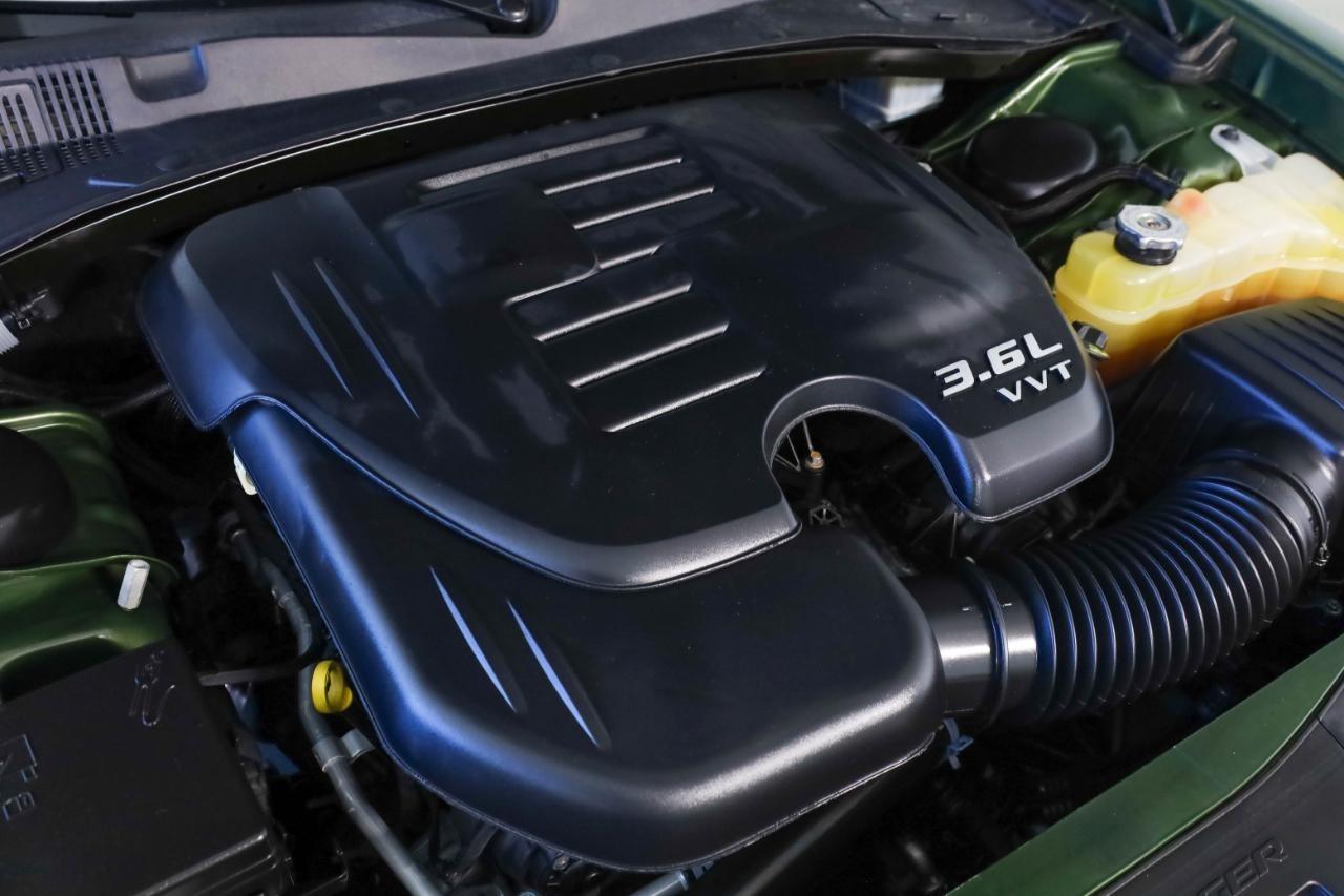 Dodge Charger SXT RWD 2021