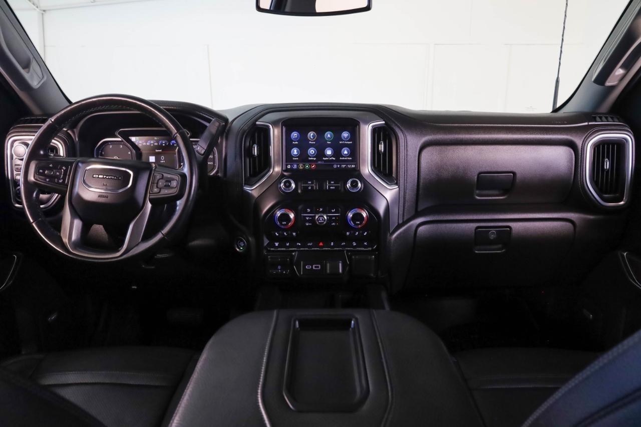 GMC Sierra 2500HD 4WD Crew Cab 159" Denali 2022