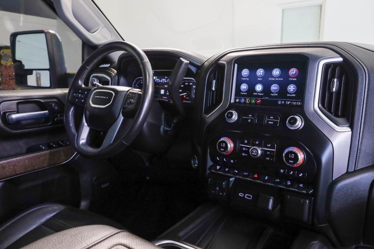 GMC Sierra 2500HD 4WD Crew Cab 159" Denali 2022