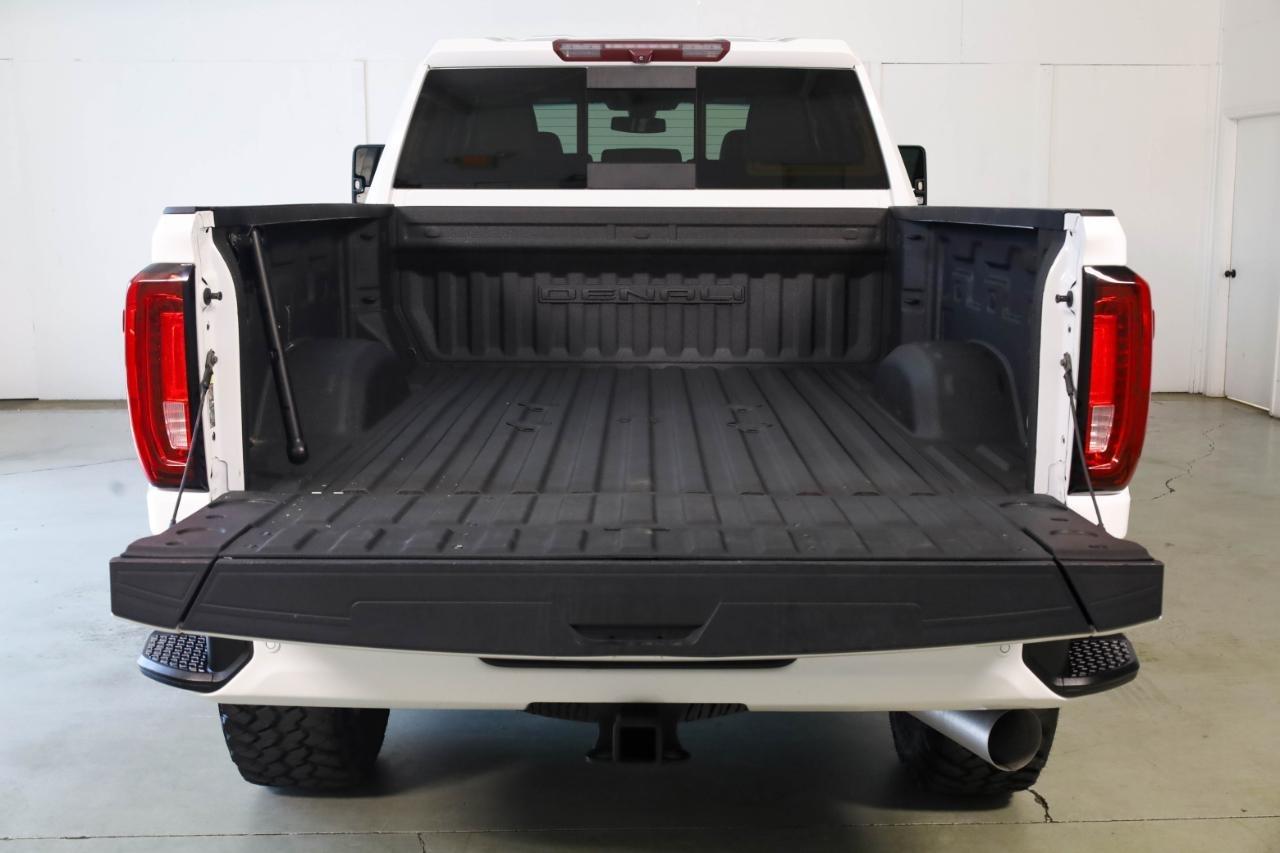 GMC Sierra 2500HD 4WD Crew Cab 159" Denali 2022