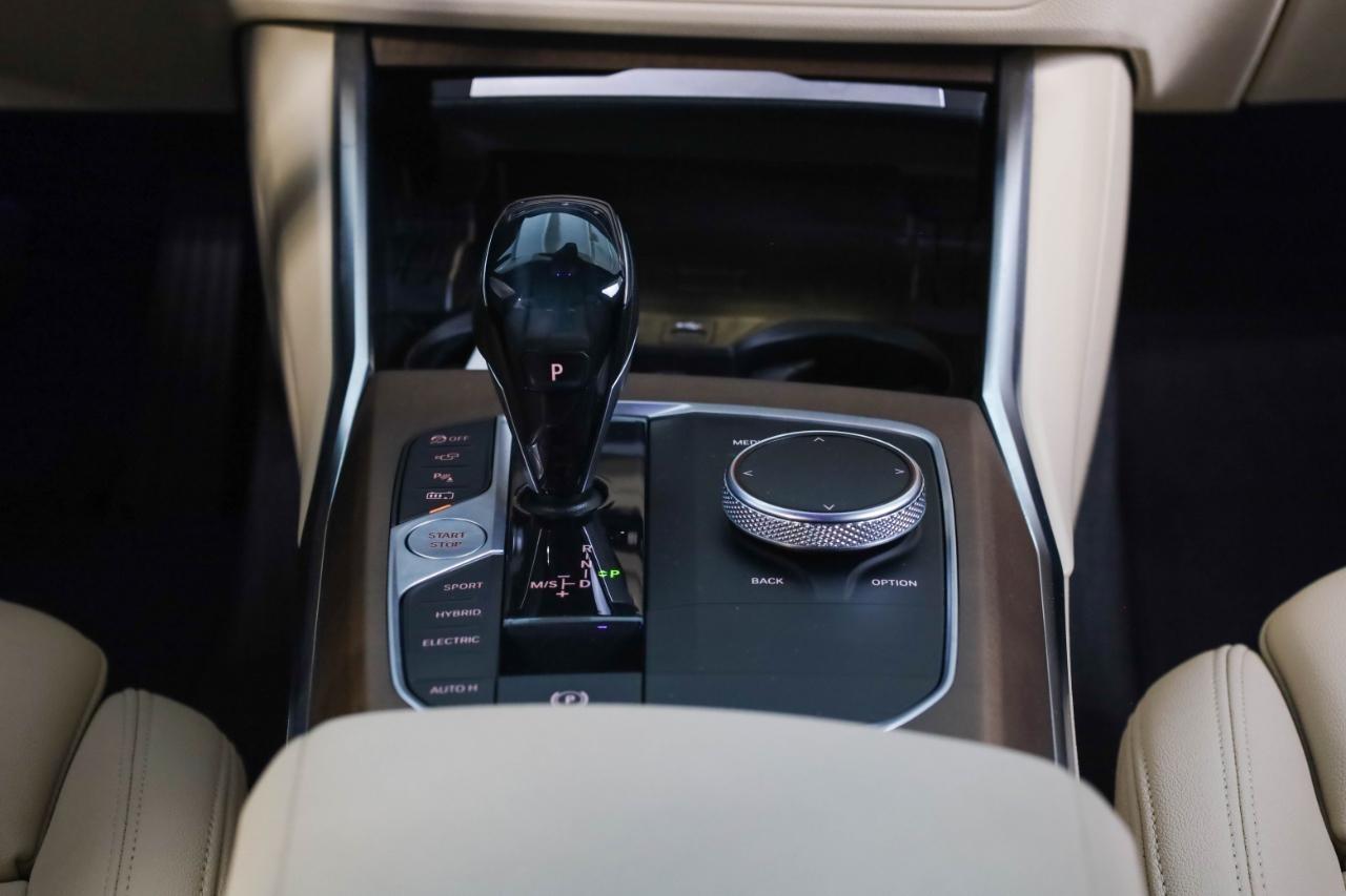 BMW 3 Series 330e Plug-In Hybrid North America 2021