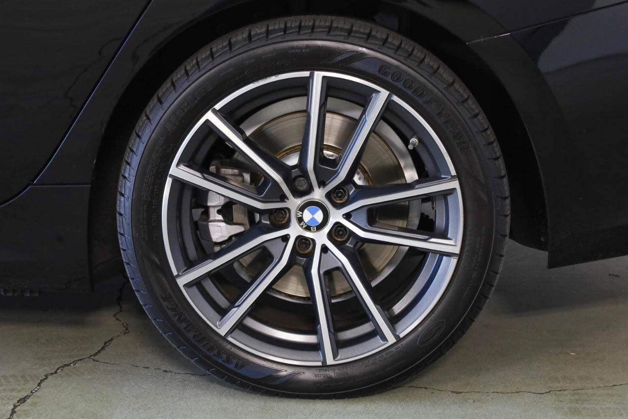 BMW 3 Series 330e Plug-In Hybrid North America 2021