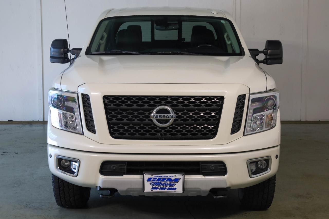 Nissan Titan XD 4x4 Diesel Crew Cab PRO-4X 2018