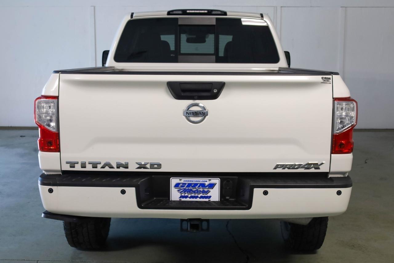 Nissan Titan XD 4x4 Diesel Crew Cab PRO-4X 2018