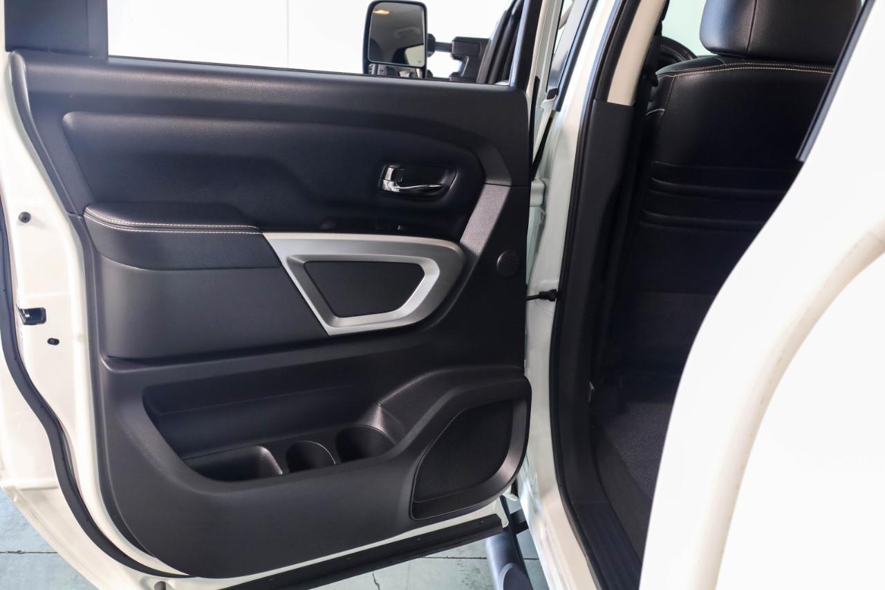 Nissan Titan XD 4x4 Diesel Crew Cab PRO-4X 2018