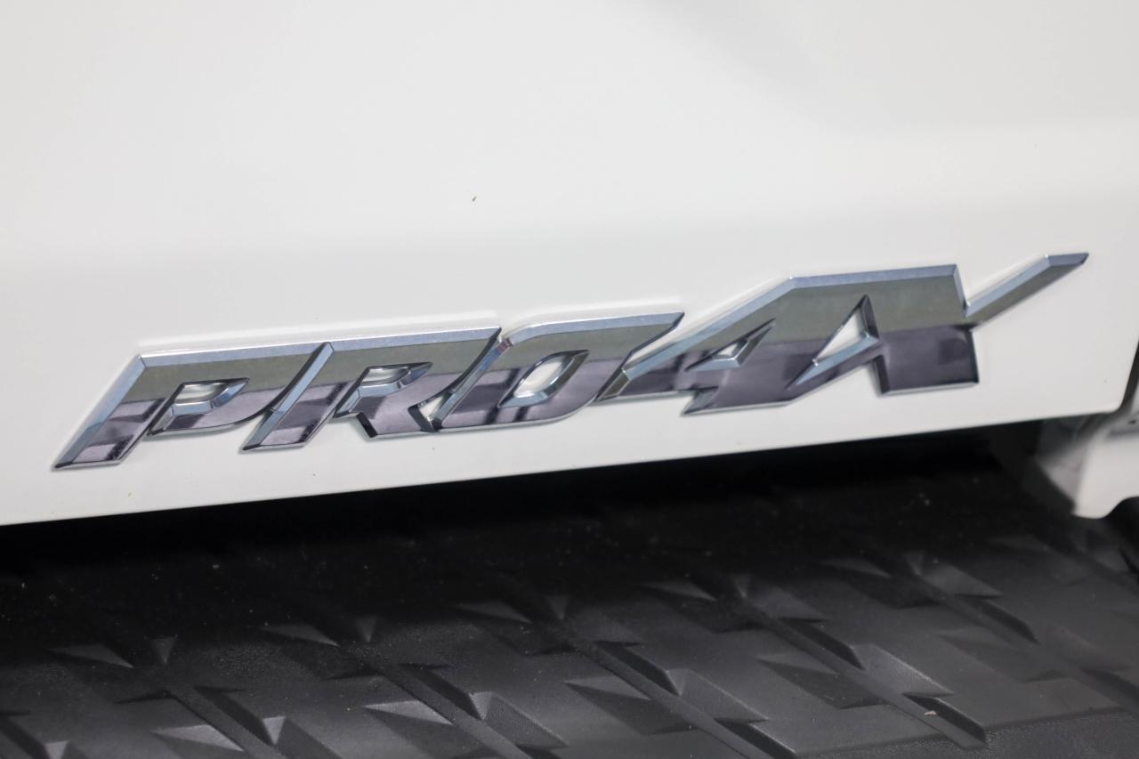 Nissan Titan XD 4x4 Diesel Crew Cab PRO-4X 2018
