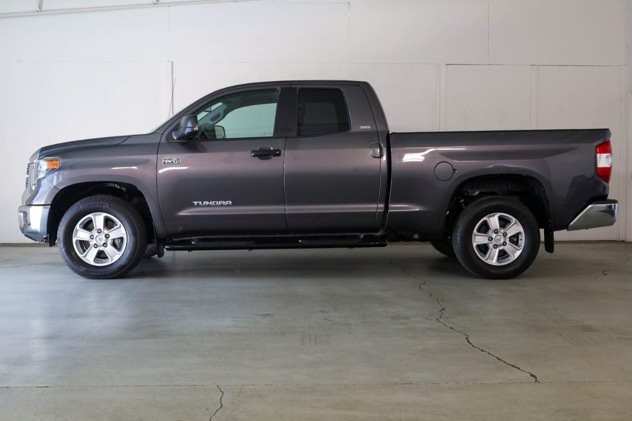 Toyota Tundra 2WD Limited Double Cab 6.5' Bed 5.7L (Natl) 2018