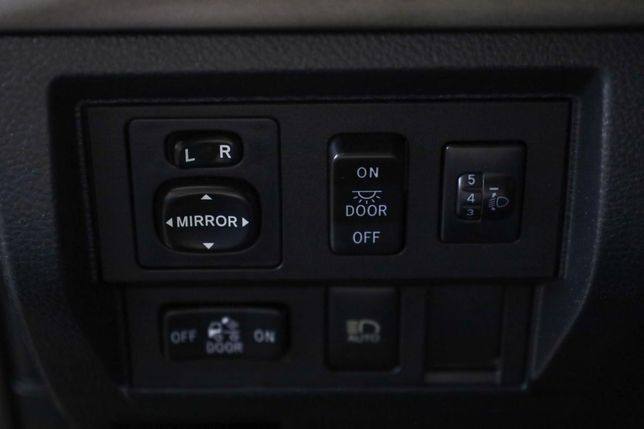 Toyota Tundra 2WD Limited Double Cab 6.5' Bed 5.7L (Natl) 2018