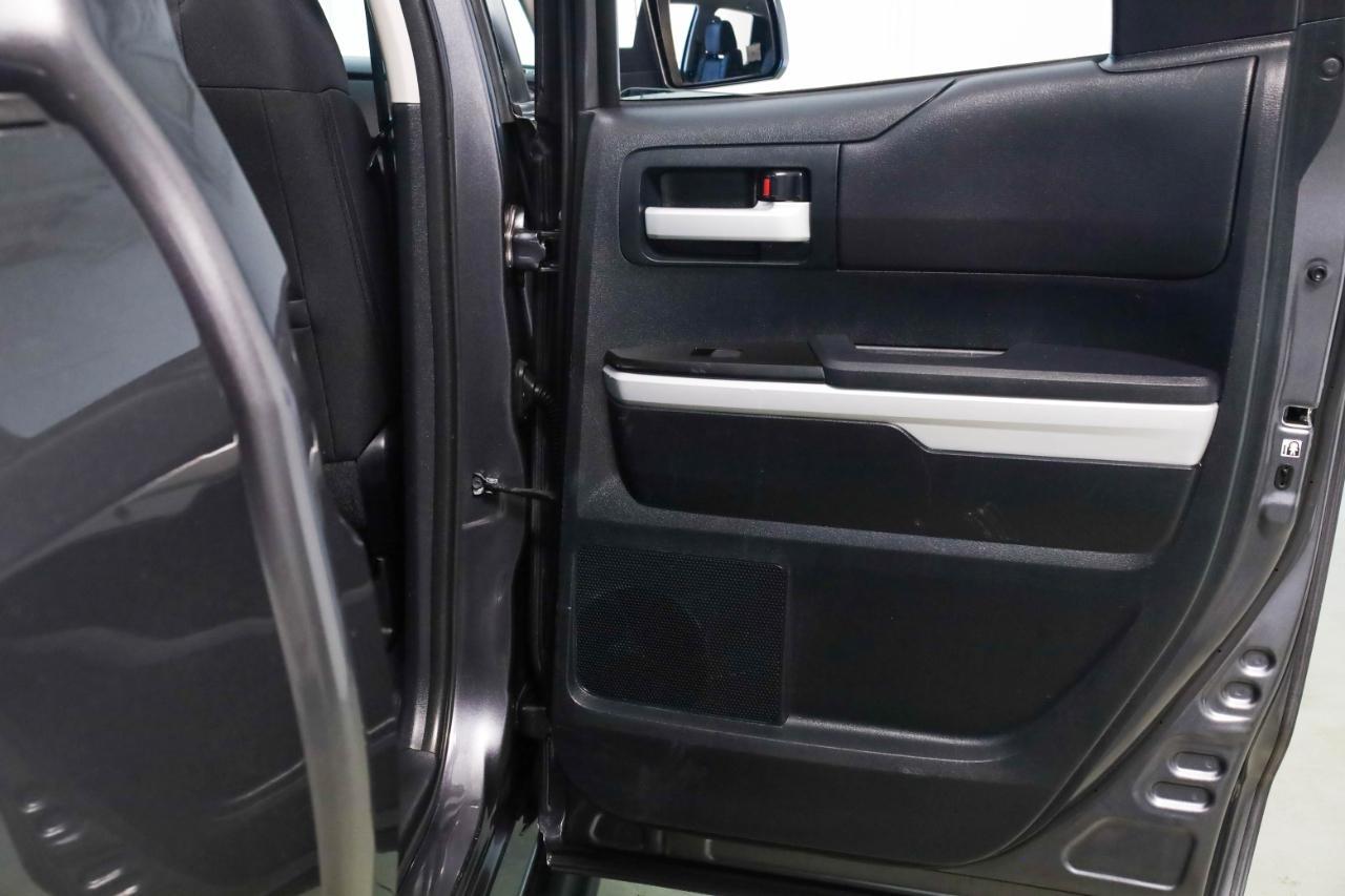 Toyota Tundra 2WD Limited Double Cab 6.5' Bed 5.7L (Natl) 2018