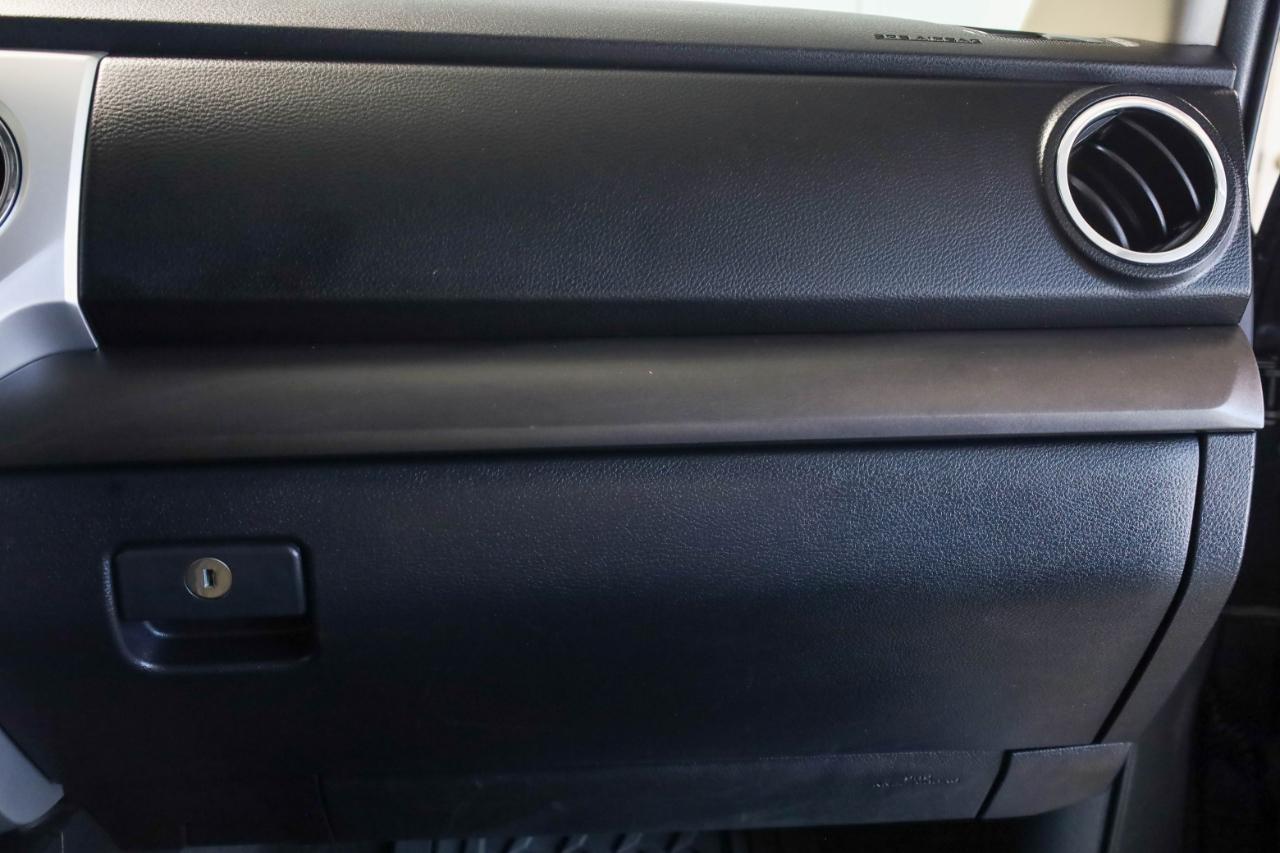 Toyota Tundra 2WD Limited Double Cab 6.5' Bed 5.7L (Natl) 2018