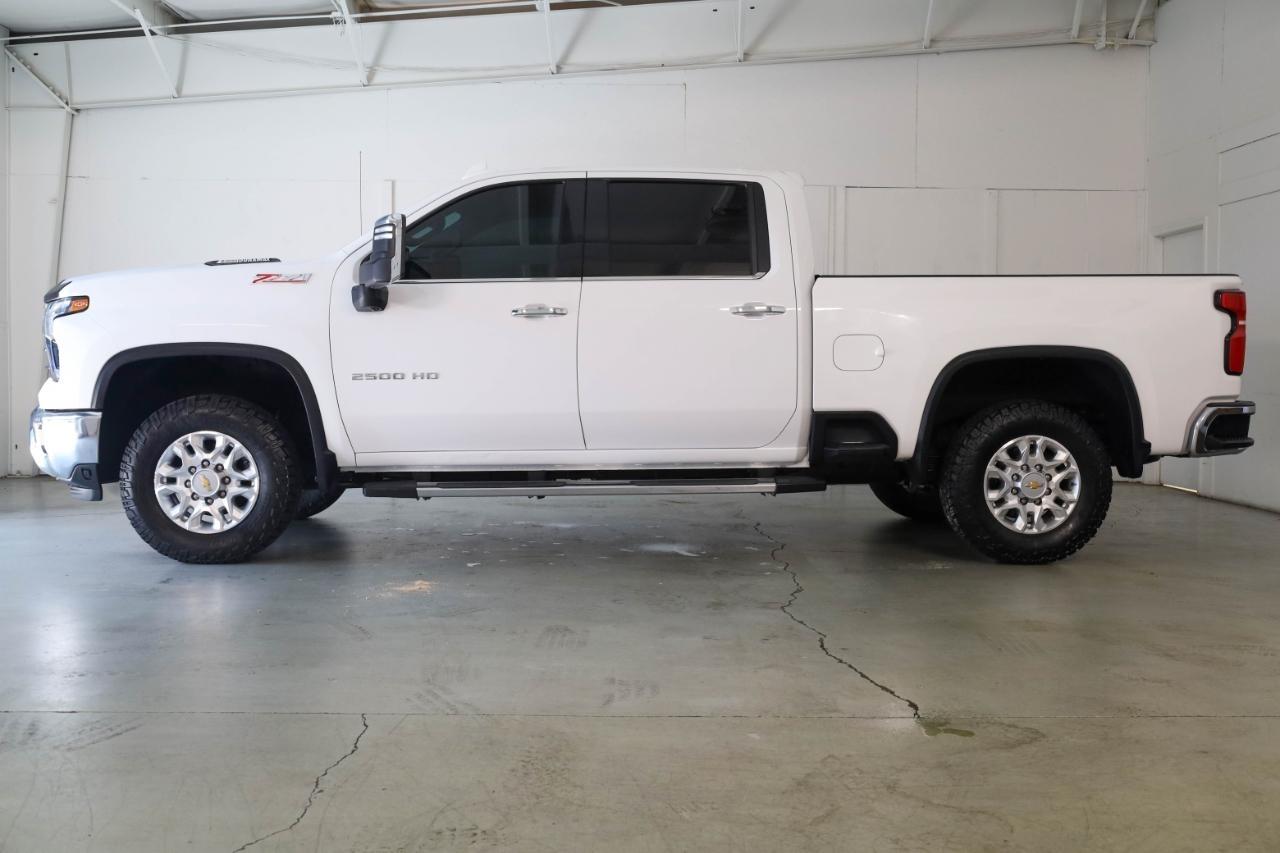 Chevrolet Silverado 2500HD 4WD Crew Cab 159" LTZ 2024