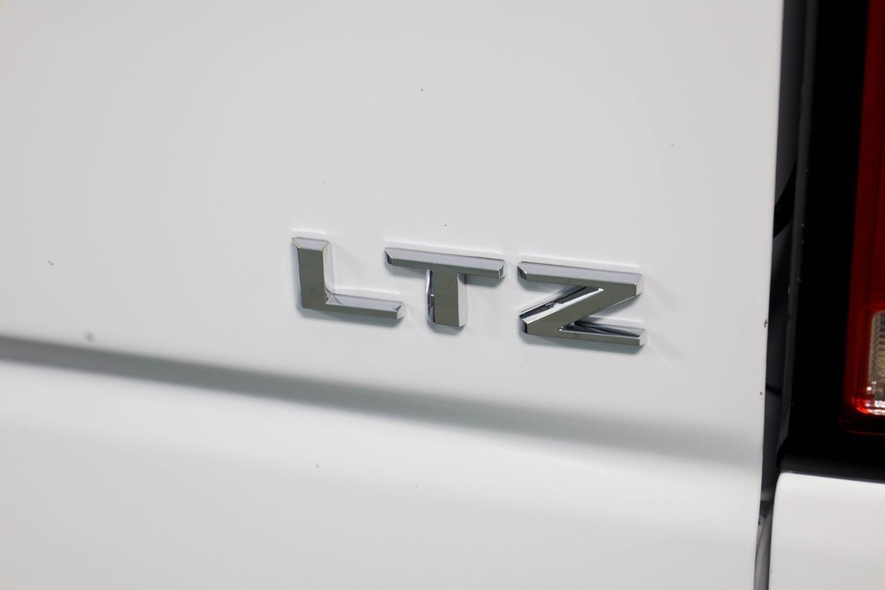 Chevrolet Silverado 2500HD 4WD Crew Cab 159" LTZ 2024