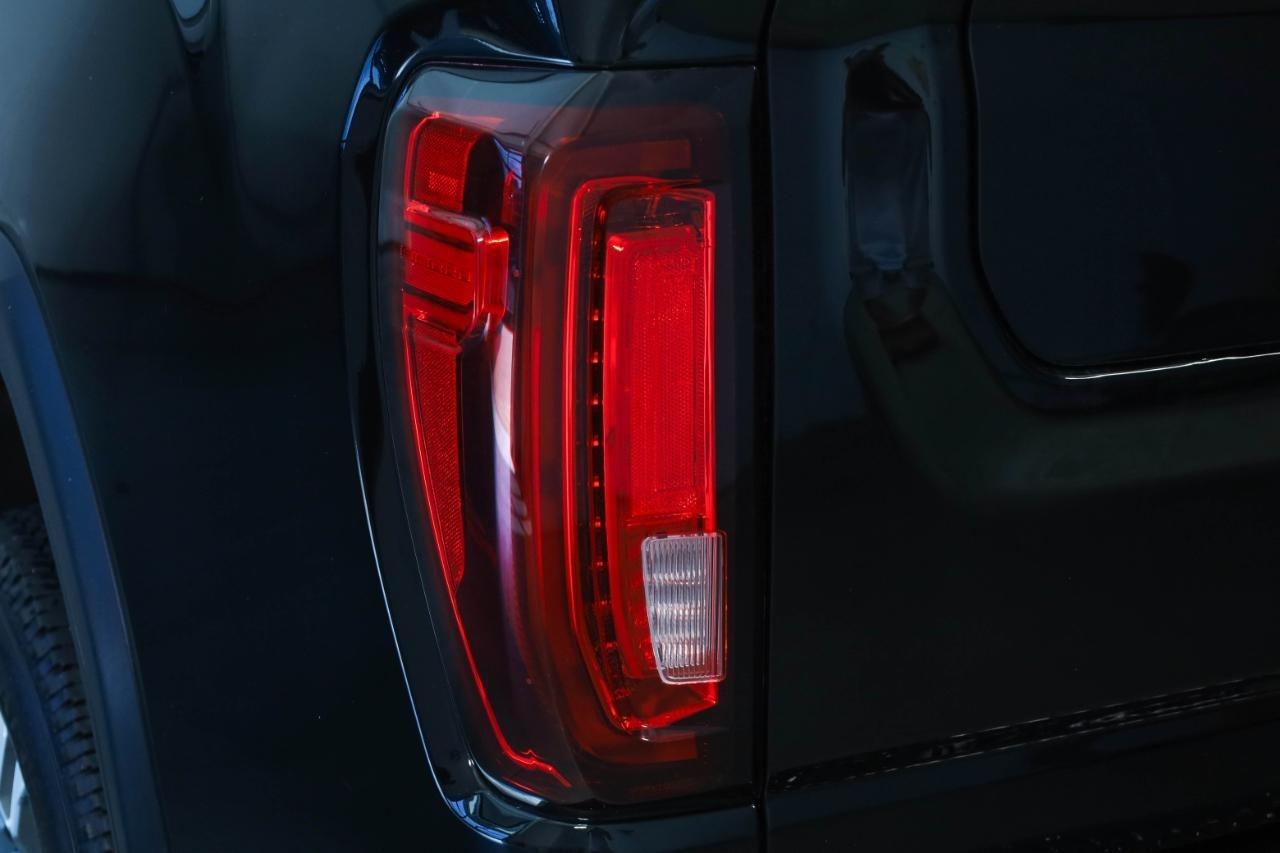 GMC Sierra 2500HD 4WD Crew Cab 159" AT4 2022