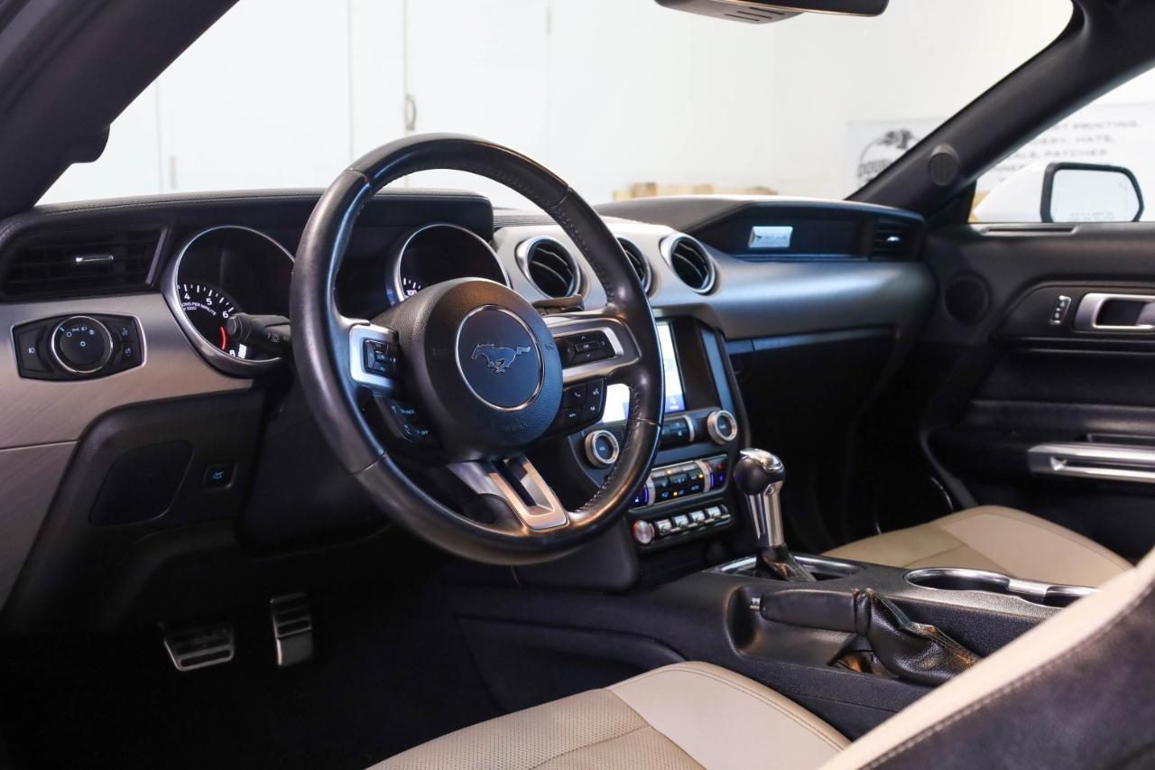 Ford Mustang EcoBoost Convertible 2021
