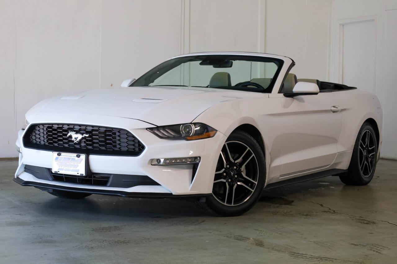 Ford Mustang EcoBoost Convertible 2021