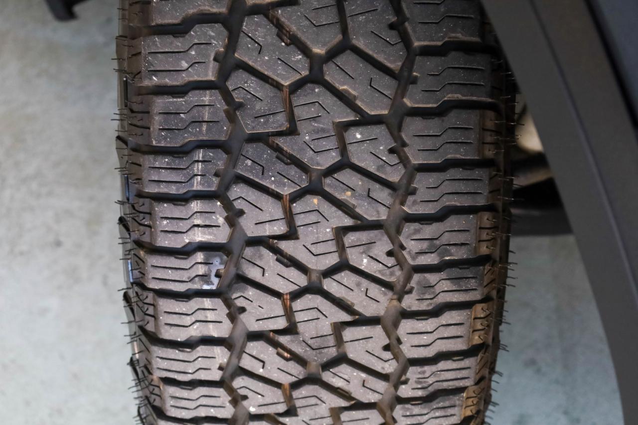 GMC Sierra 1500 4WD Crew Cab 147" SLT 2020