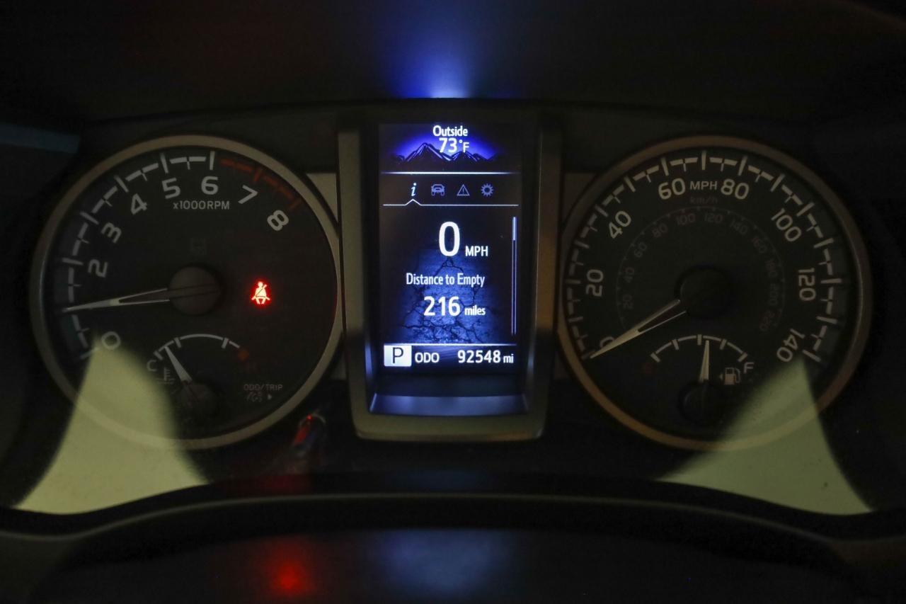Toyota Tacoma 4WD TRD Off Road Double Cab 5' Bed V6 MT (Natl) 2021