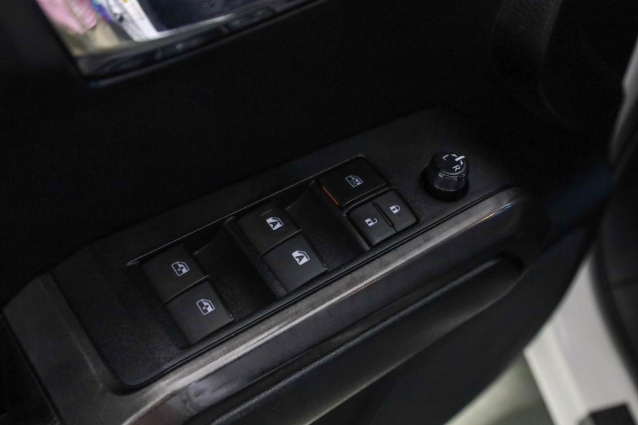 Toyota Tacoma 4WD TRD Off Road Double Cab 5' Bed V6 MT (Natl) 2021