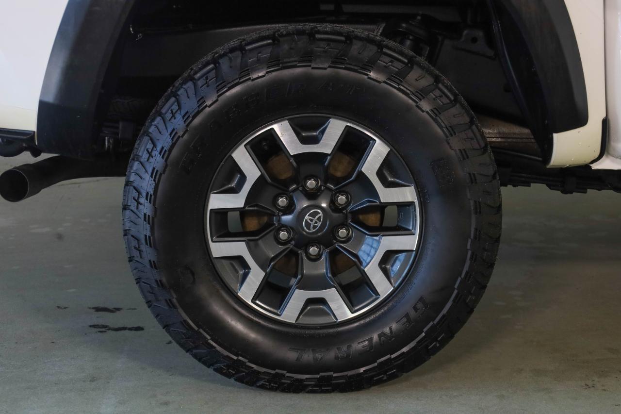Toyota Tacoma 4WD TRD Off Road Double Cab 5' Bed V6 MT (Natl) 2021