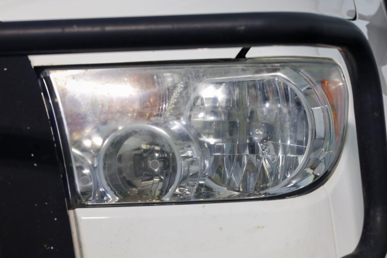 Toyota Tundra 4WD Truck Dbl 4.6L V8 6-Spd AT (Natl) 2010