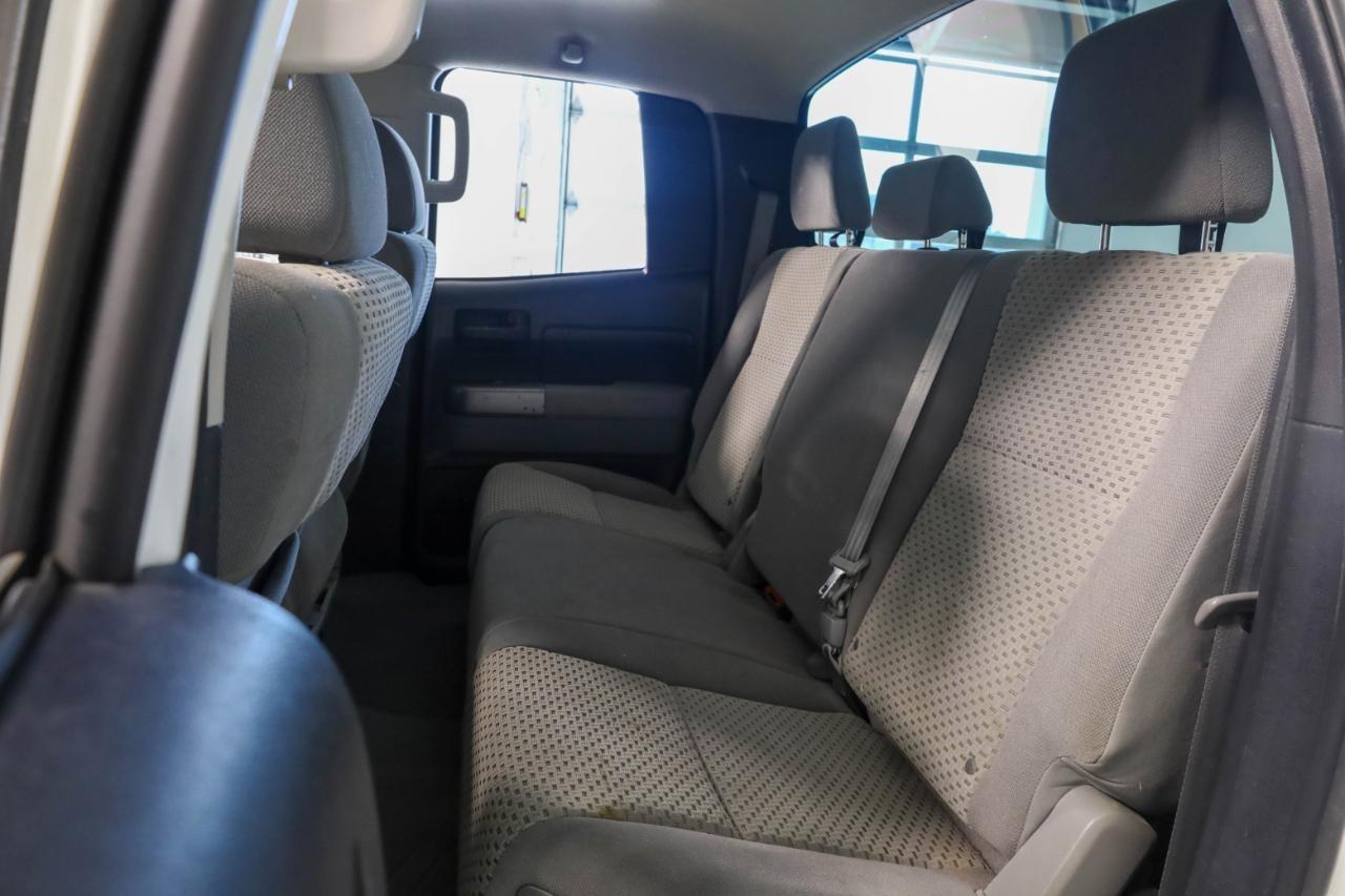 Toyota Tundra 4WD Truck Dbl 4.6L V8 6-Spd AT (Natl) 2010