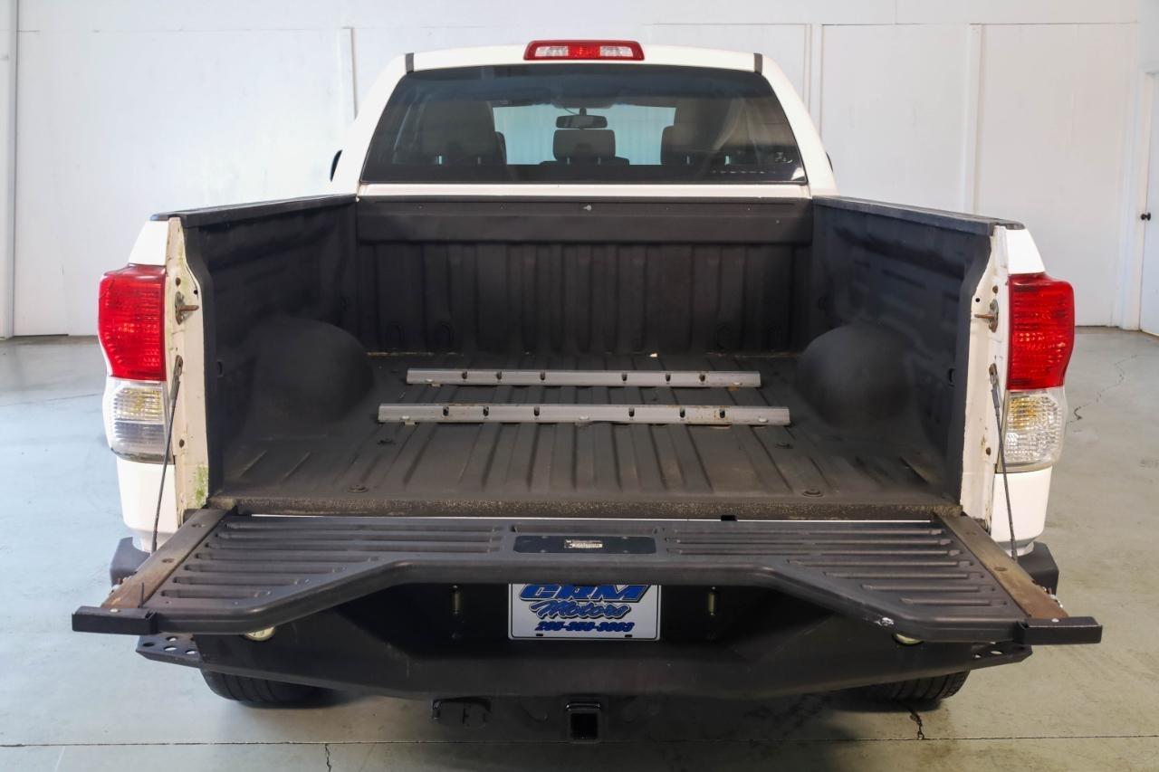 Toyota Tundra 4WD Truck Dbl 4.6L V8 6-Spd AT (Natl) 2010