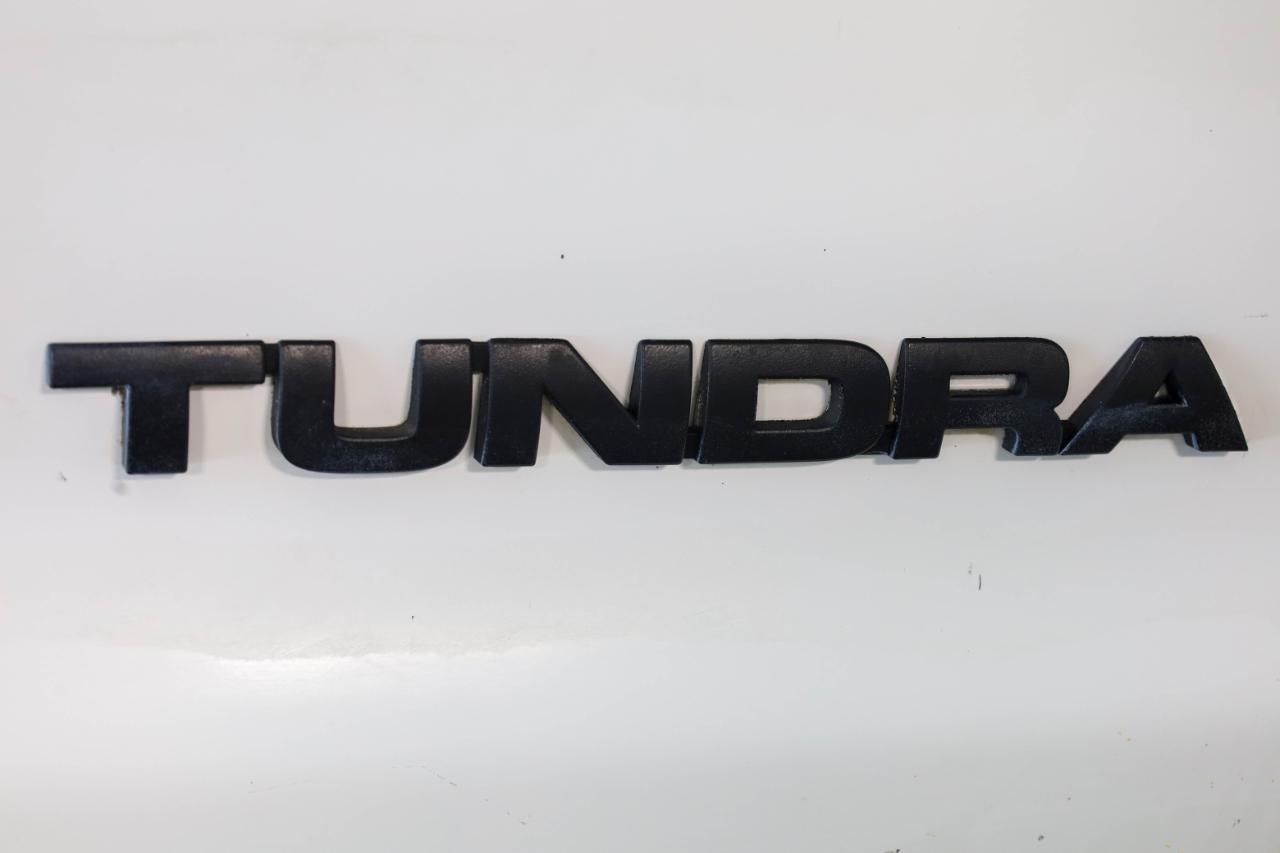 Toyota Tundra 4WD Truck Dbl 4.6L V8 6-Spd AT (Natl) 2010