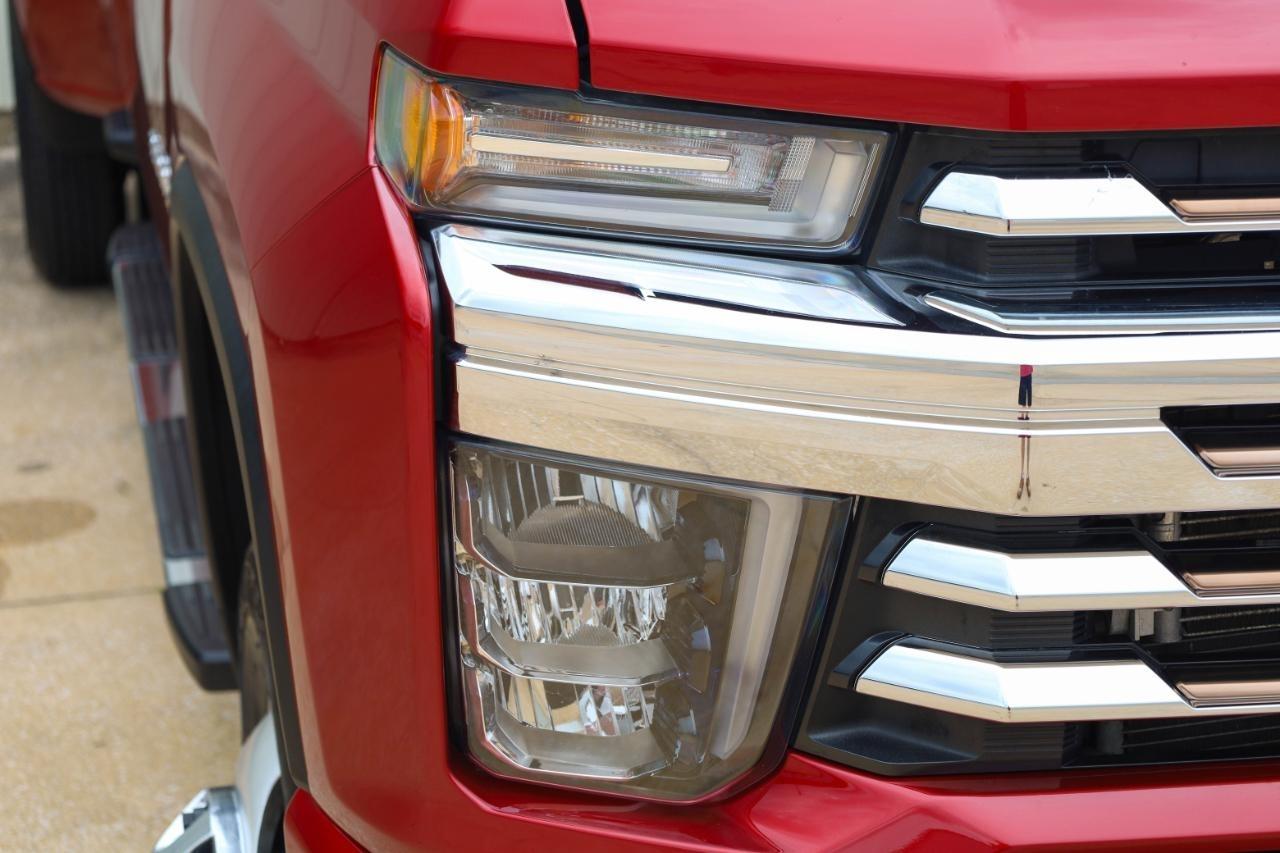 Chevrolet Silverado 3500HD 4WD Crew Cab 172" High Country 2021