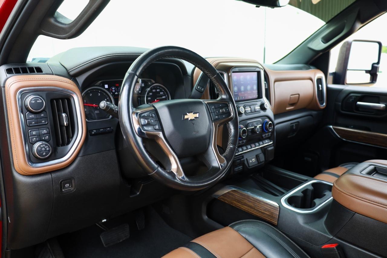 Chevrolet Silverado 3500HD 4WD Crew Cab 172" High Country 2021