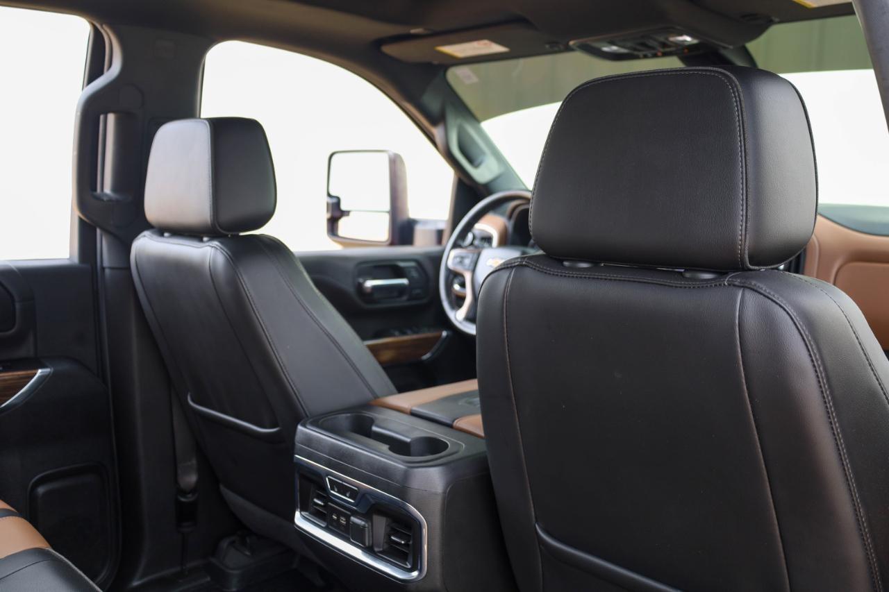 Chevrolet Silverado 3500HD 4WD Crew Cab 172" High Country 2021