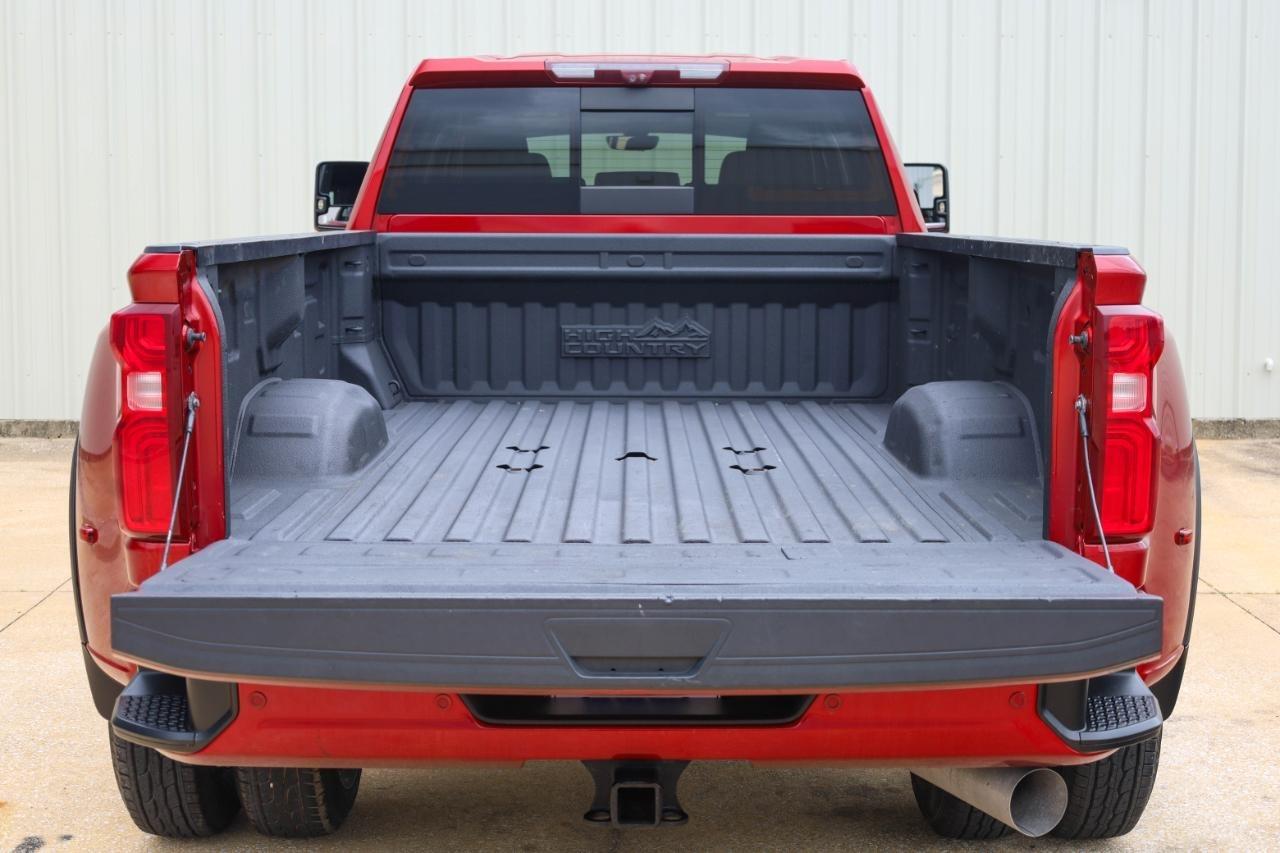 Chevrolet Silverado 3500HD 4WD Crew Cab 172" High Country 2021