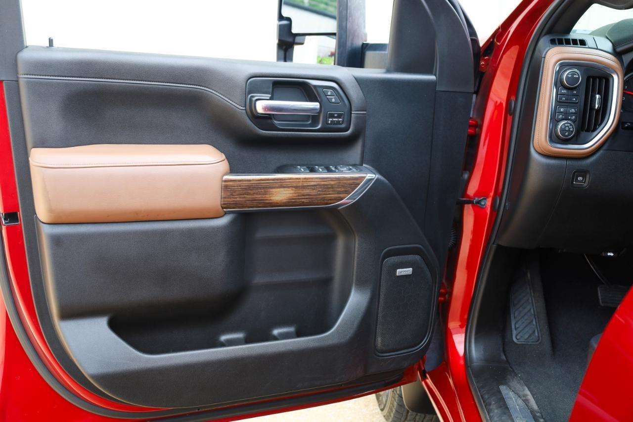 Chevrolet Silverado 3500HD 4WD Crew Cab 172" High Country 2021