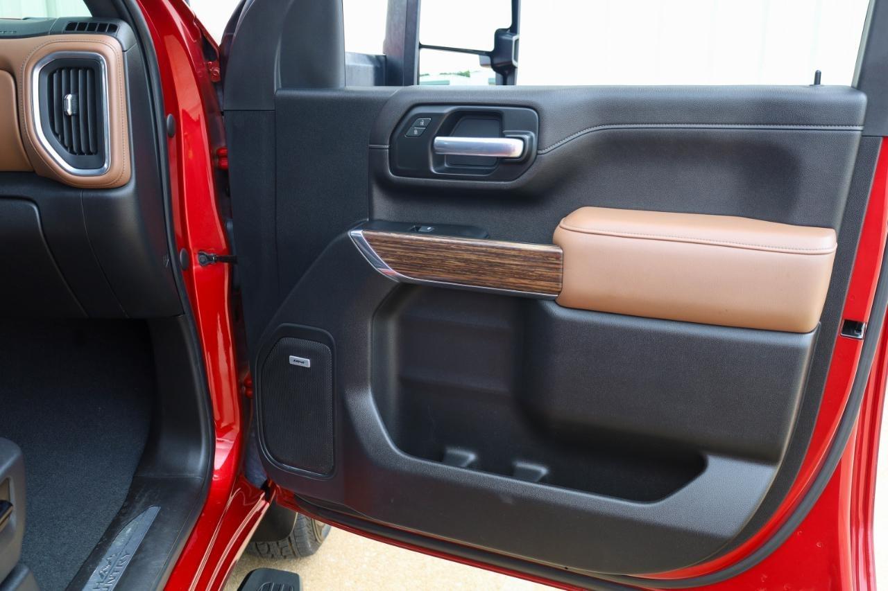 Chevrolet Silverado 3500HD 4WD Crew Cab 172" High Country 2021