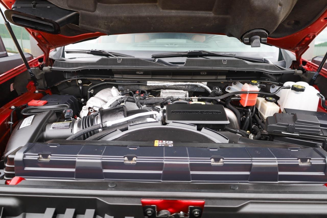 Chevrolet Silverado 3500HD 4WD Crew Cab 172" High Country 2021
