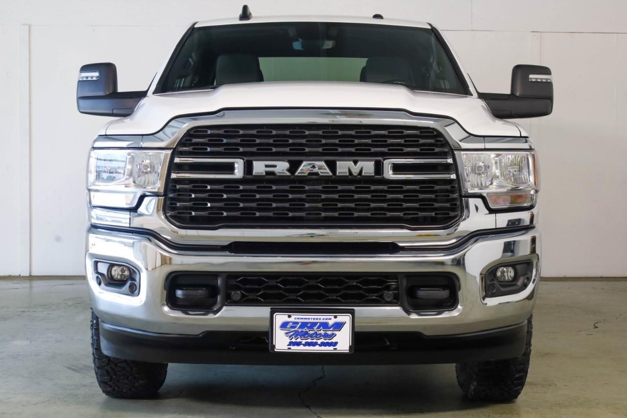 RAM 2500 Big Horn 4x4 Crew Cab 6'4" Box 2024