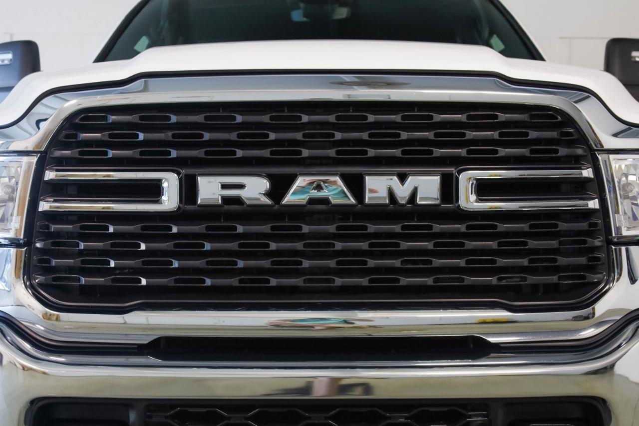 RAM 2500 Big Horn 4x4 Crew Cab 6'4" Box 2024