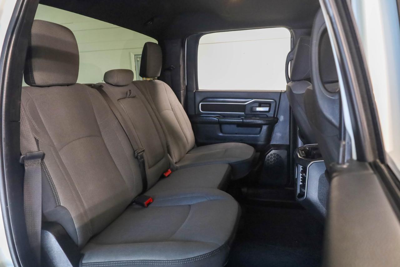 RAM 2500 Big Horn 4x4 Crew Cab 6'4" Box 2024