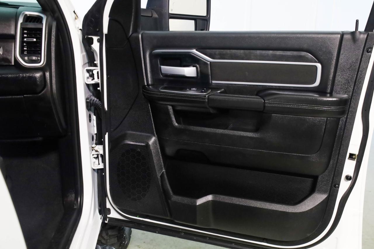 RAM 2500 Big Horn 4x4 Crew Cab 6'4" Box 2024