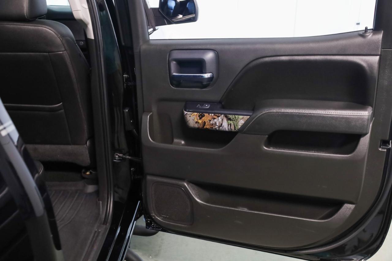 Chevrolet Silverado 1500 4WD Crew Cab 143.5" LTZ w/2LZ 2017