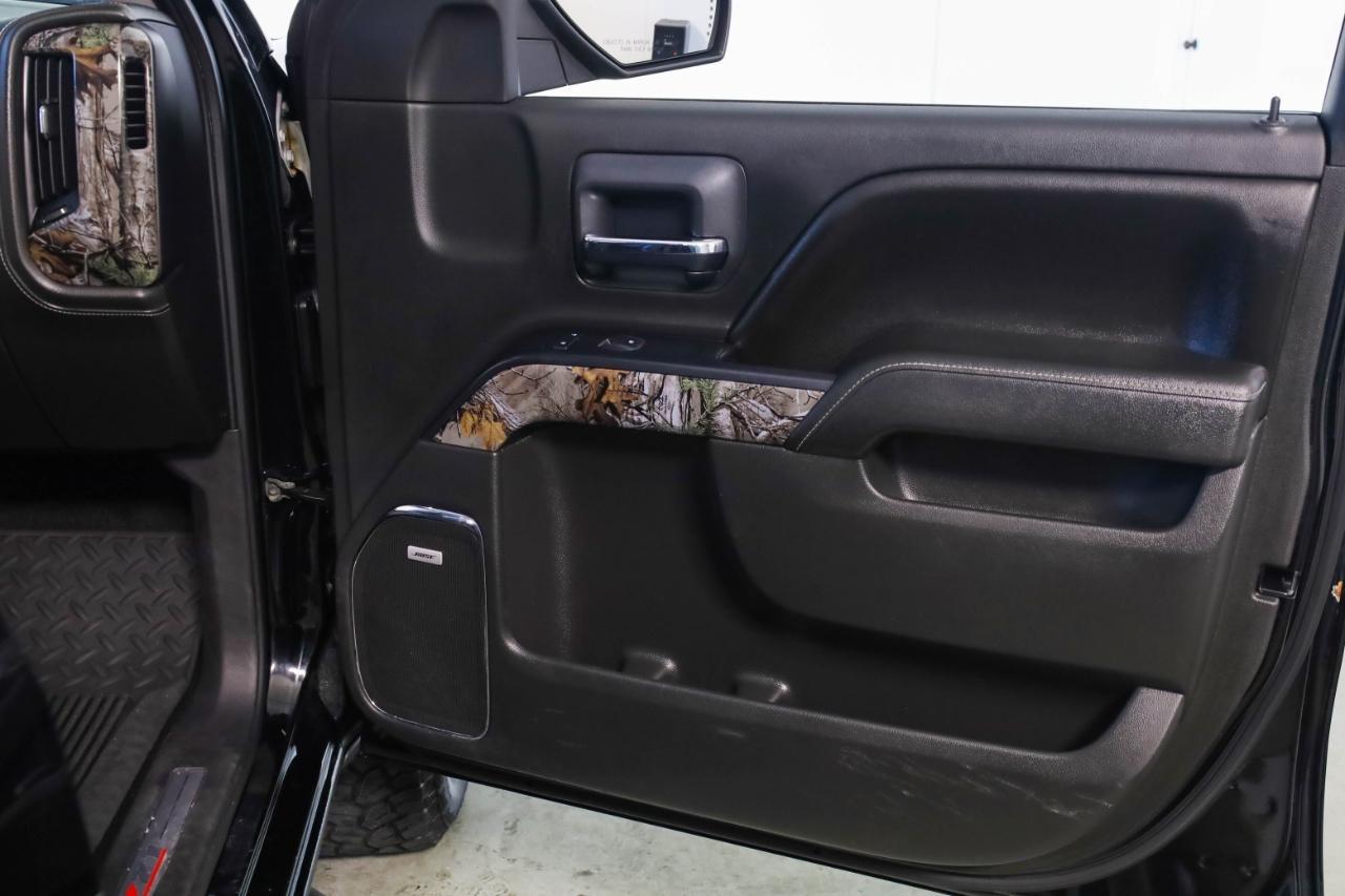 Chevrolet Silverado 1500 4WD Crew Cab 143.5" LTZ w/2LZ 2017
