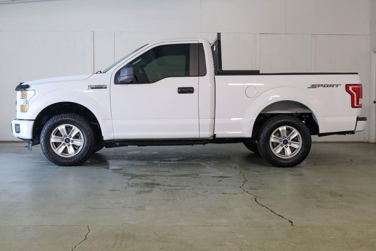 Ford F-150 XLT 2WD Reg Cab 8' Box 2017