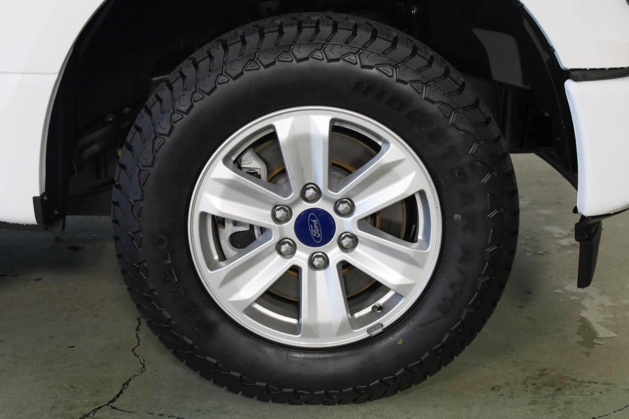 Ford F-150 XLT 2WD Reg Cab 8' Box 2017